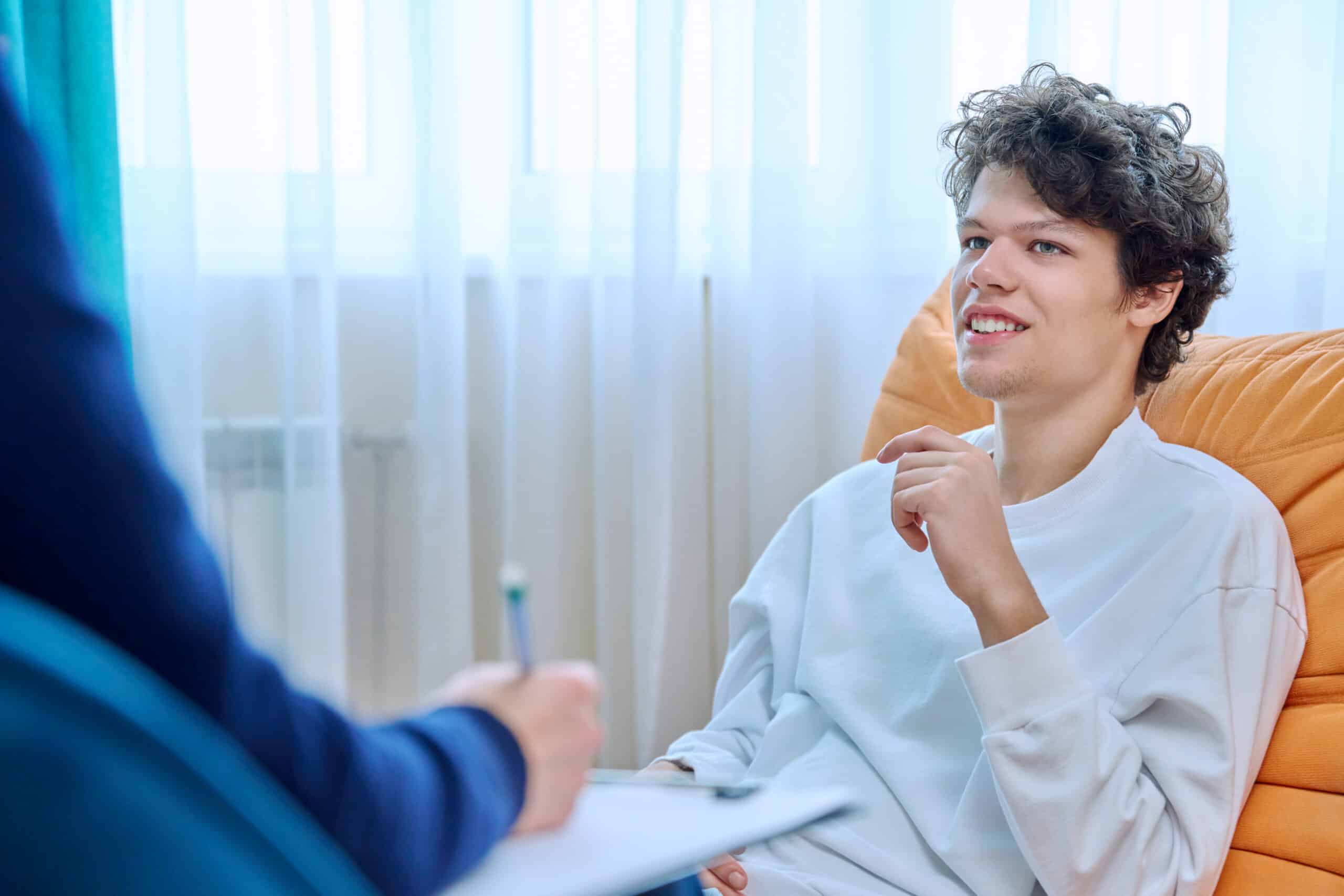 Meeting with a Healthy Life Recovery admissions specialist about PHP coverage